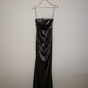 Green strapless dress